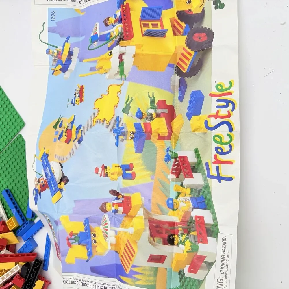 LEGO SYSTEM 1796 FREESTYLE Tub Lot 641 Pc Bucket Poster 3.44 Lbs